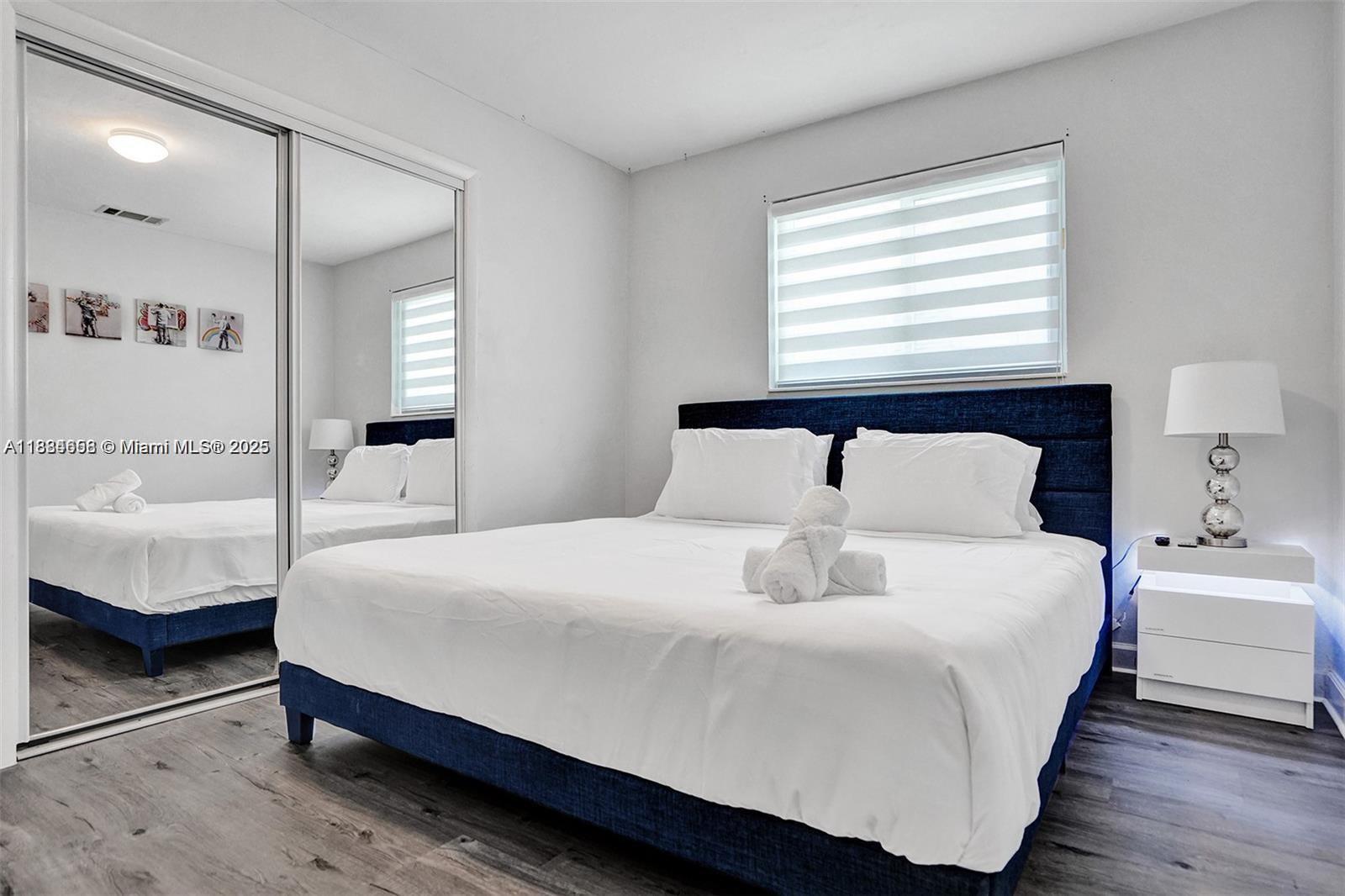 HOLLYWOOD HILLS AMEN PLAT - Residential Lease