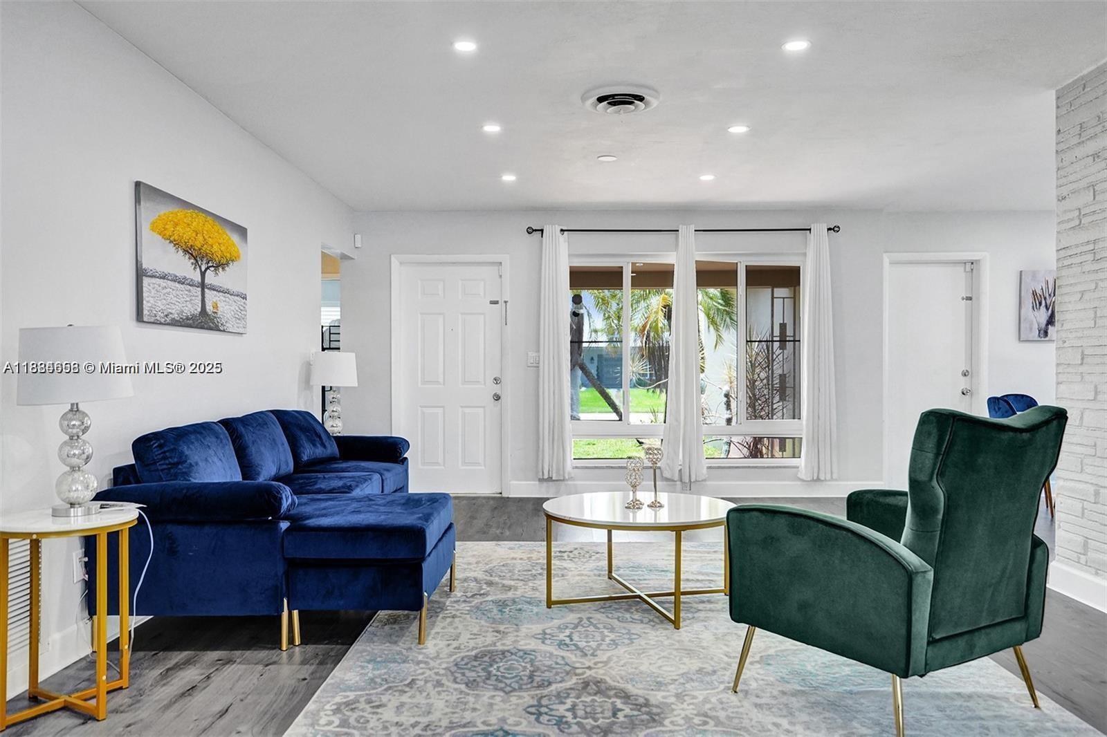 HOLLYWOOD HILLS AMEN PLAT - Residential Lease