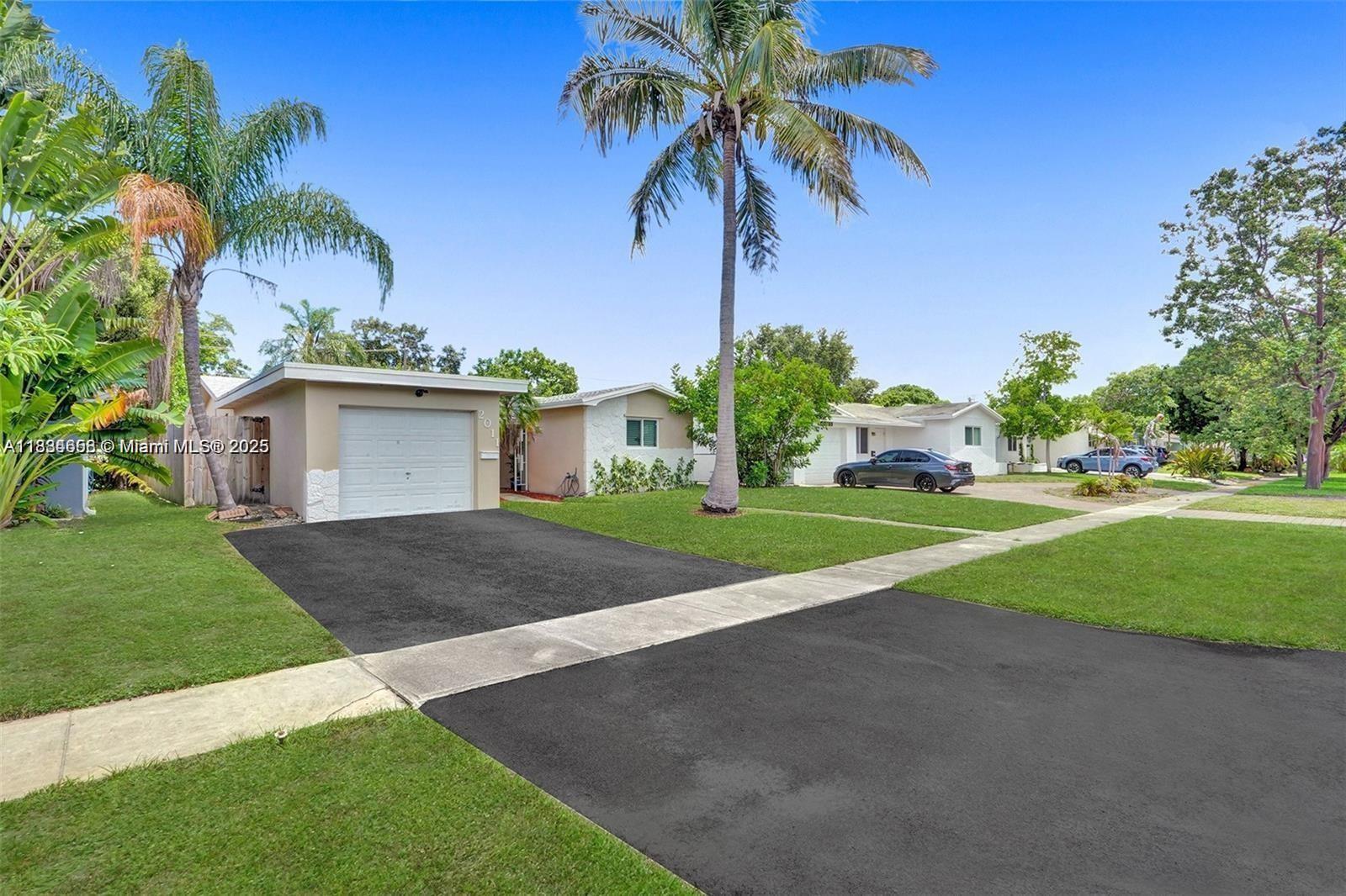 HOLLYWOOD HILLS AMEN PLAT - Residential Lease