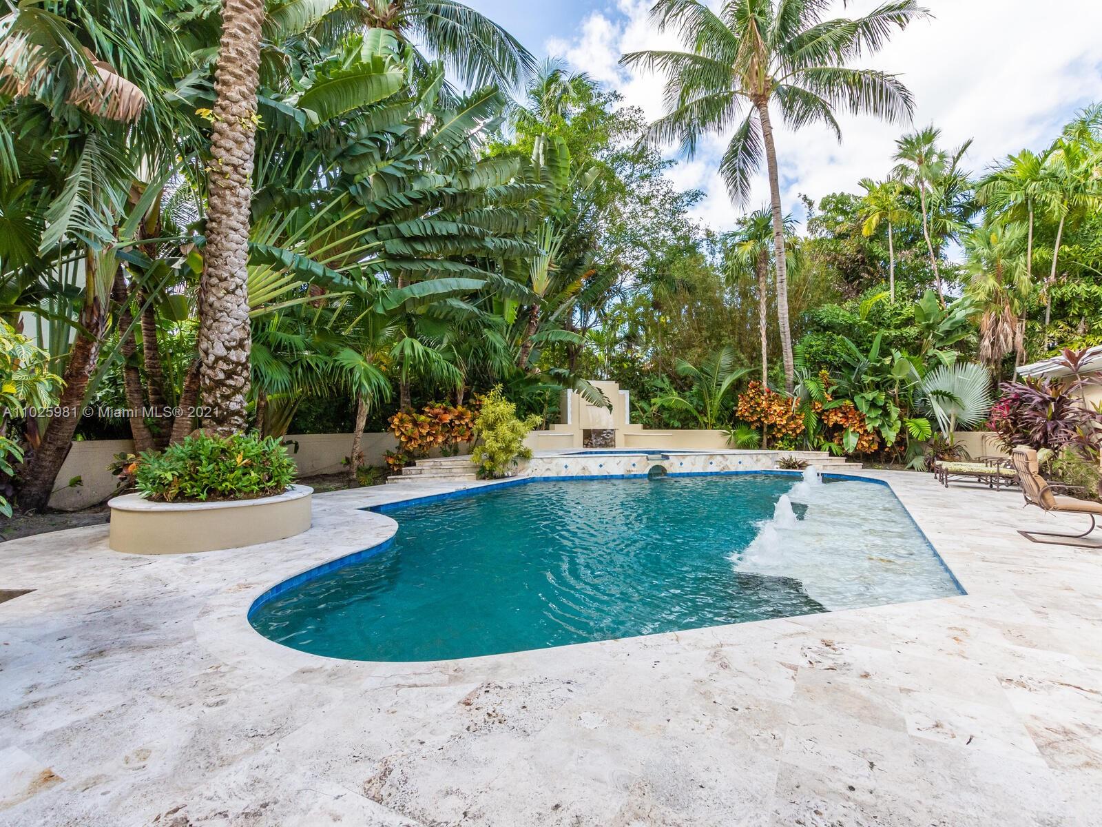 SUNSET ISLANDS-ISLAND NO - Residential