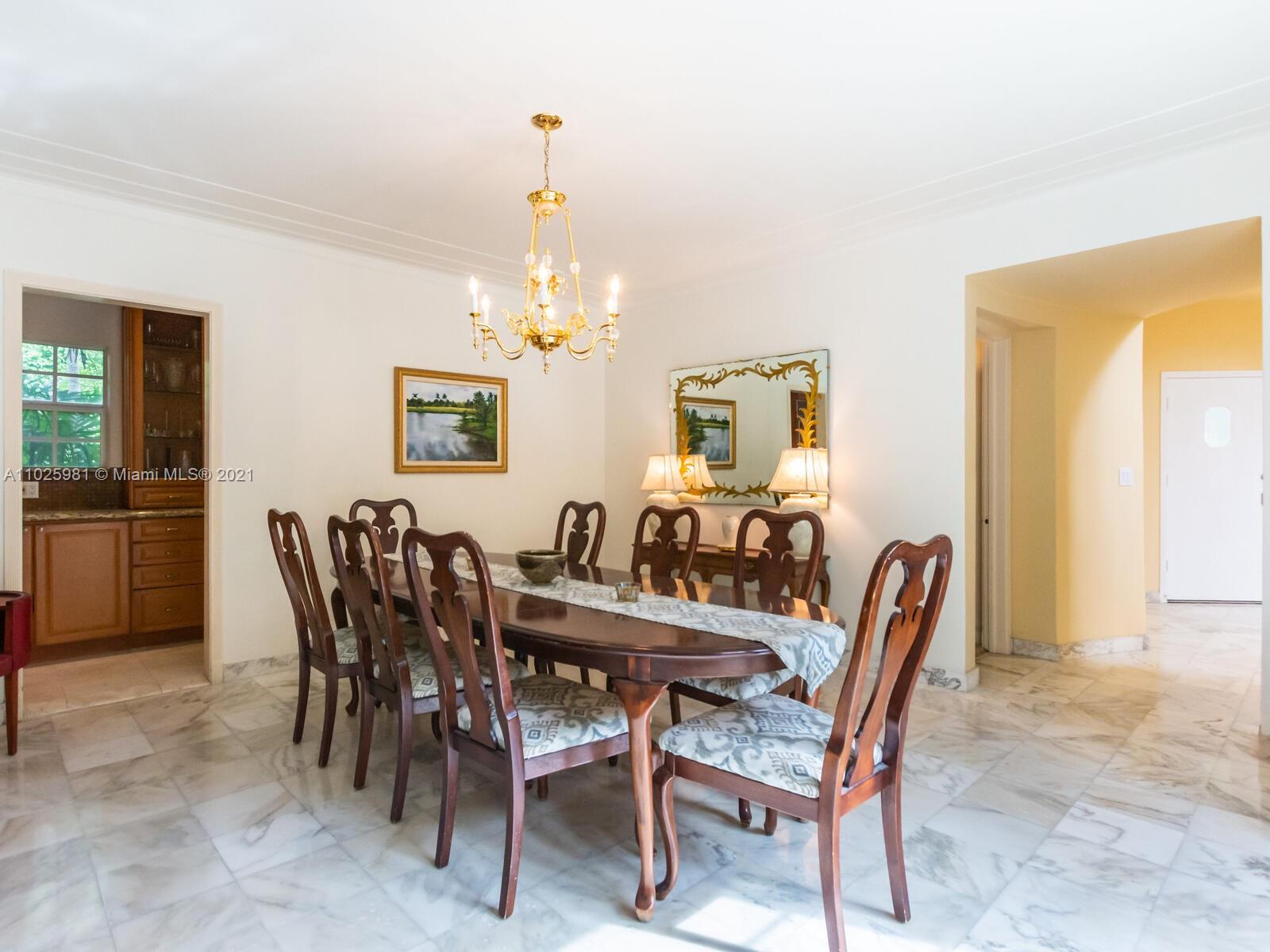 SUNSET ISLANDS-ISLAND NO - Residential