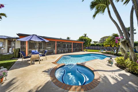 Tiny photo for 13022 SW 113th Pl, Miami, FL 33176 (MLS # A11975788)