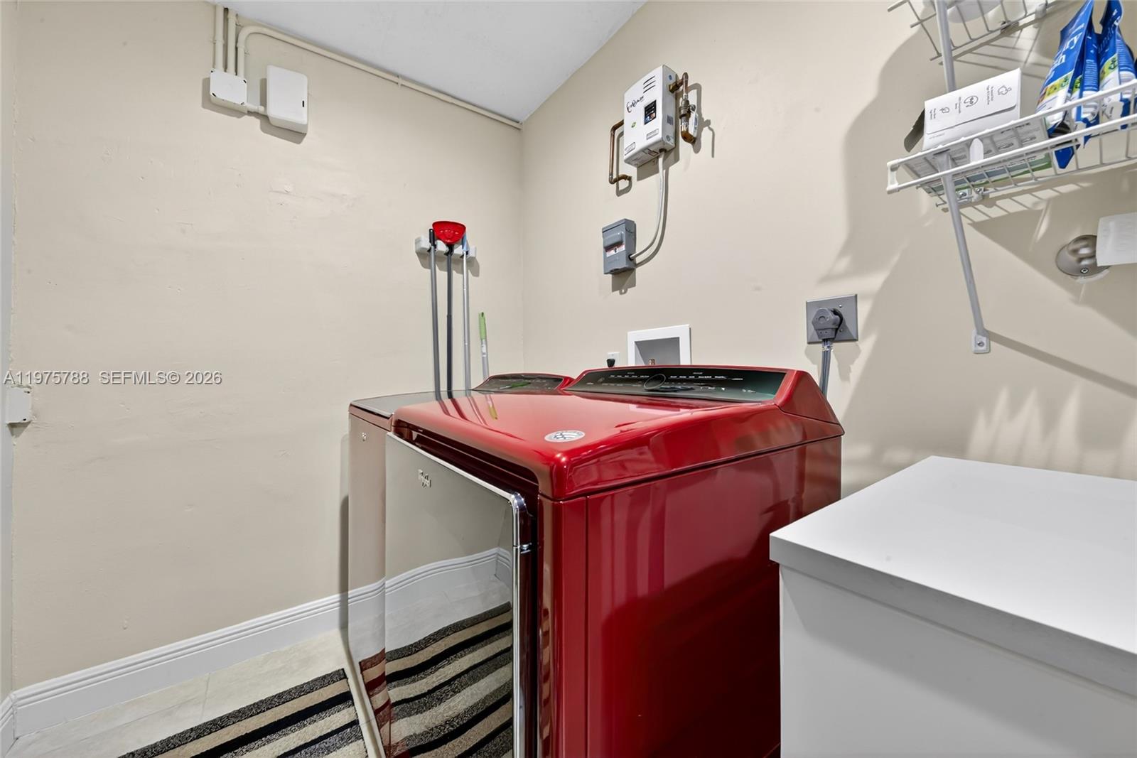 PINE SHORE SEC 3 - Residential