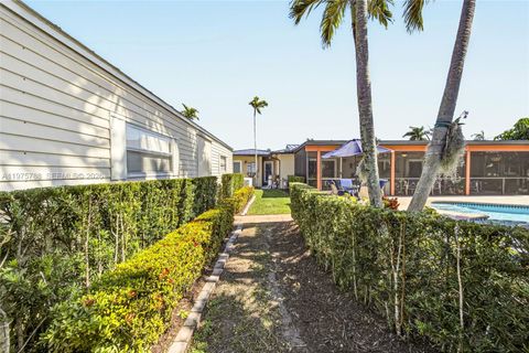 Tiny photo for 13022 SW 113th Pl, Miami, FL 33176 (MLS # A11975788)