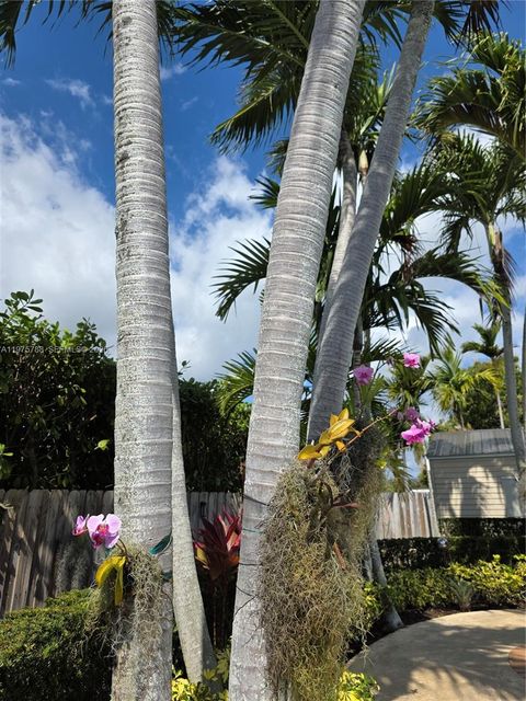 Tiny photo for 13022 SW 113th Pl, Miami, FL 33176 (MLS # A11975788)