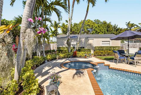 Tiny photo for 13022 SW 113th Pl, Miami, FL 33176 (MLS # A11975788)