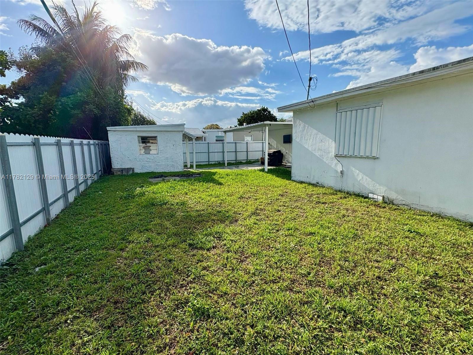 PL OF NORTH HAVEN - Residential
