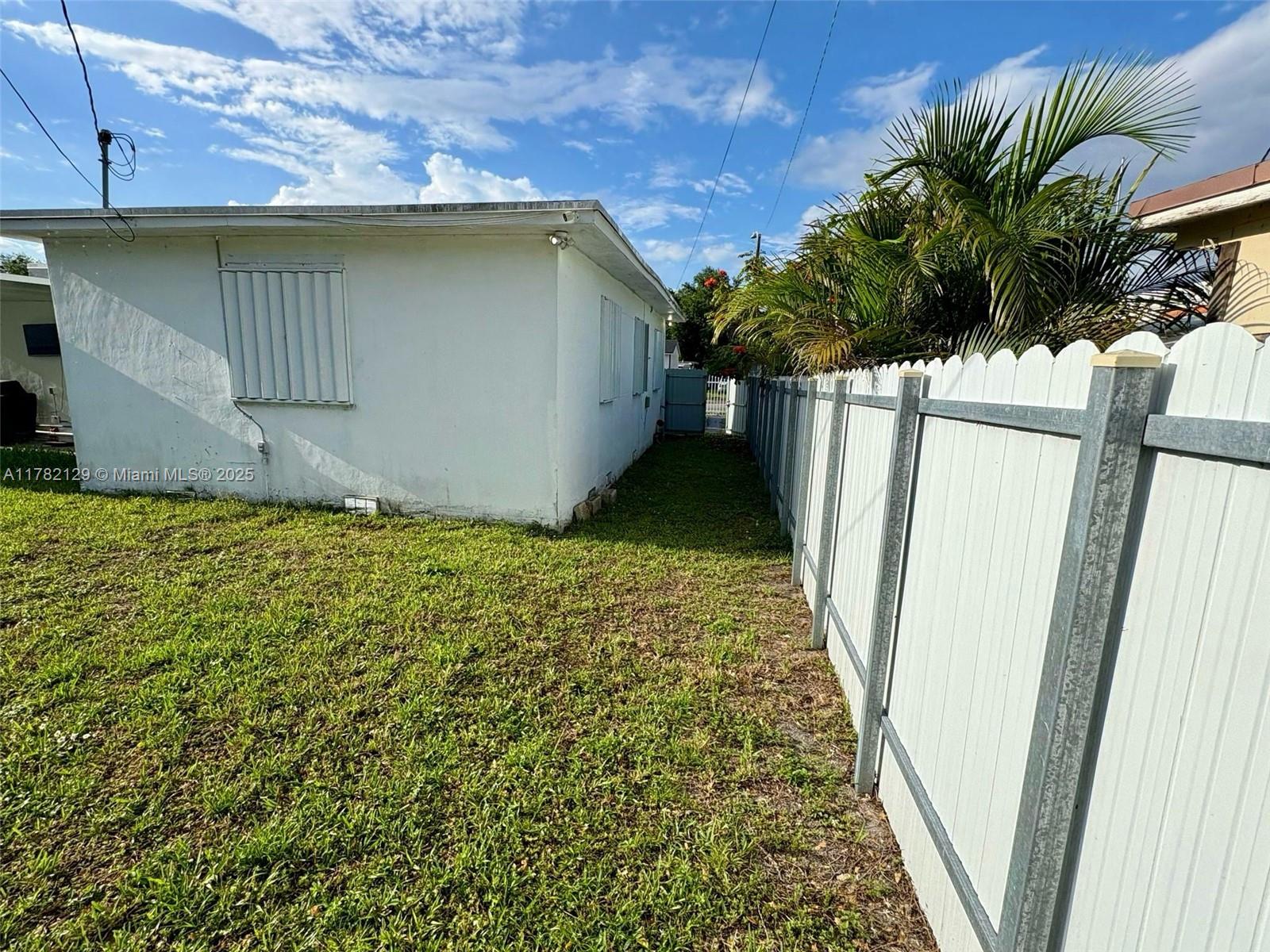 PL OF NORTH HAVEN - Residential