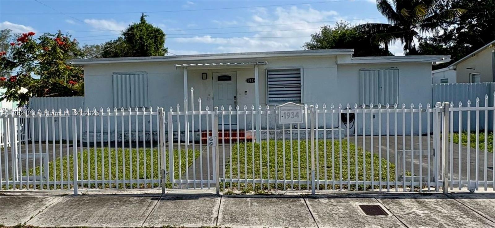 1934 Nw 84th St, Miami, Broward County, Florida - 3 Bedrooms  
3 Bathrooms - 