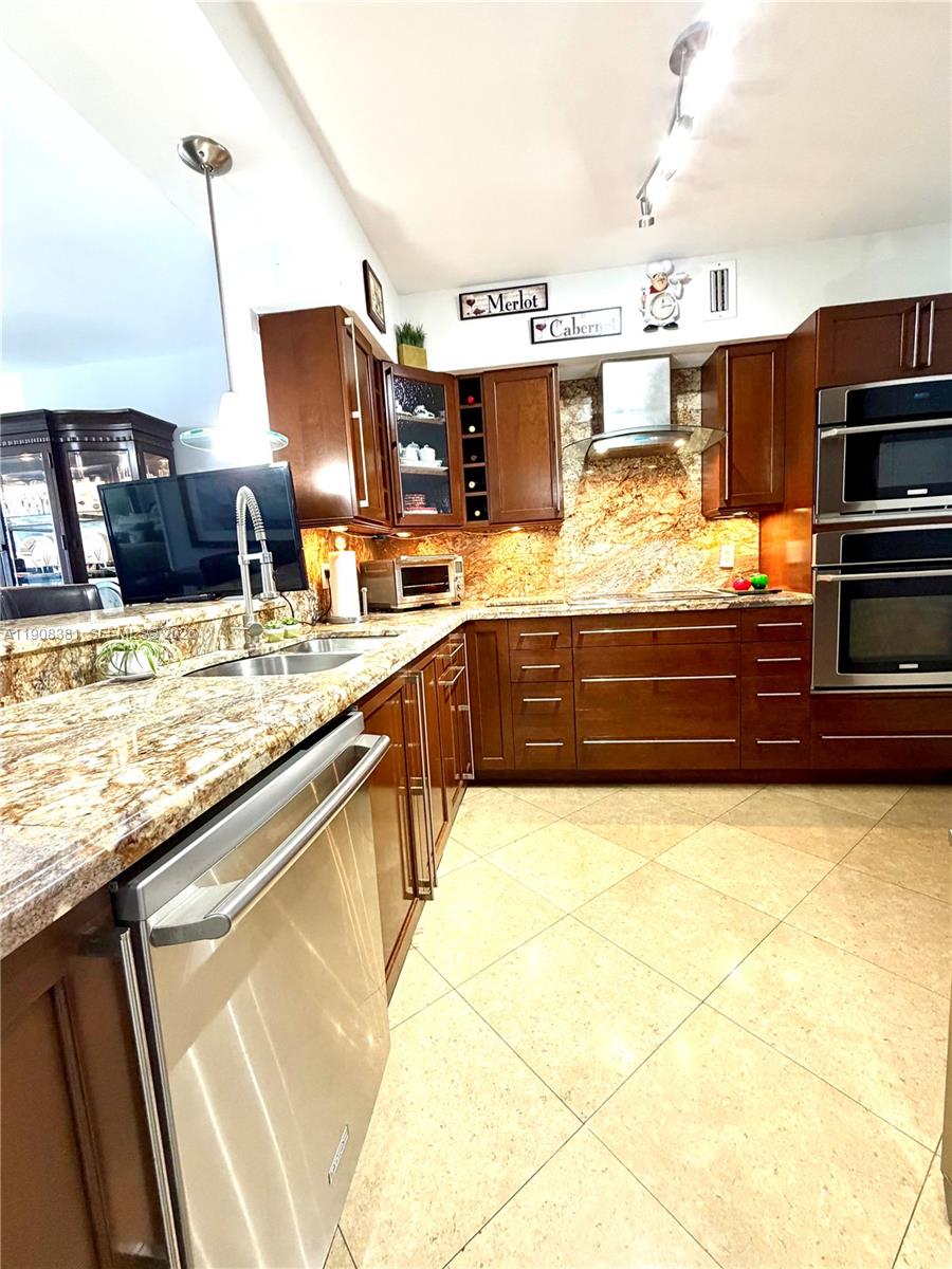 SEACOAST 5700 CONDO - Residential