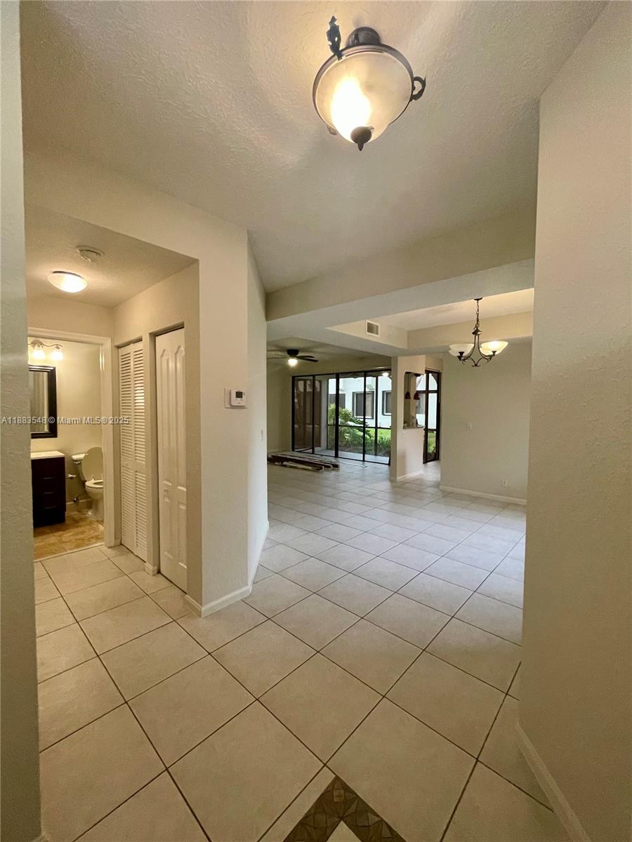 7525 NW 61st Ter 1902