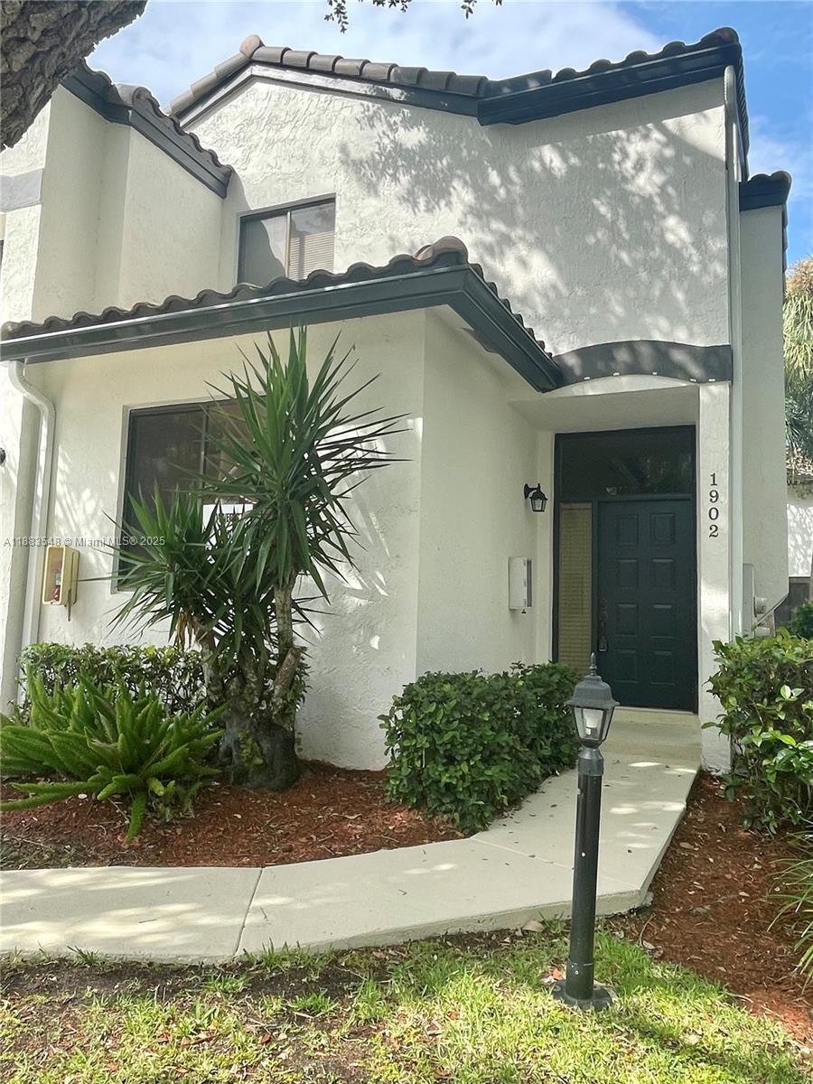 7525 NW 61st Ter 1902
