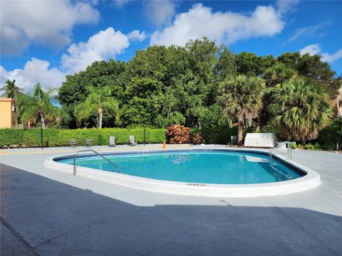 A home in Deerfield Beach