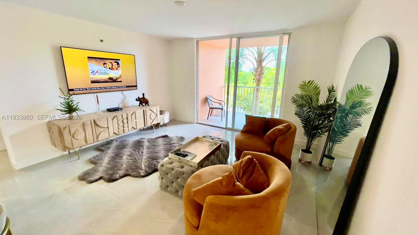 THE YACHT CLUB AT AVENTUR - Residential