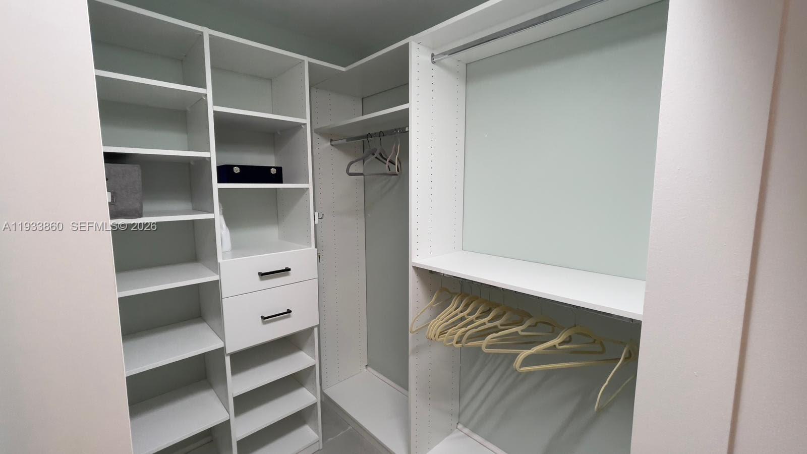 THE YACHT CLUB AT AVENTUR - Residential