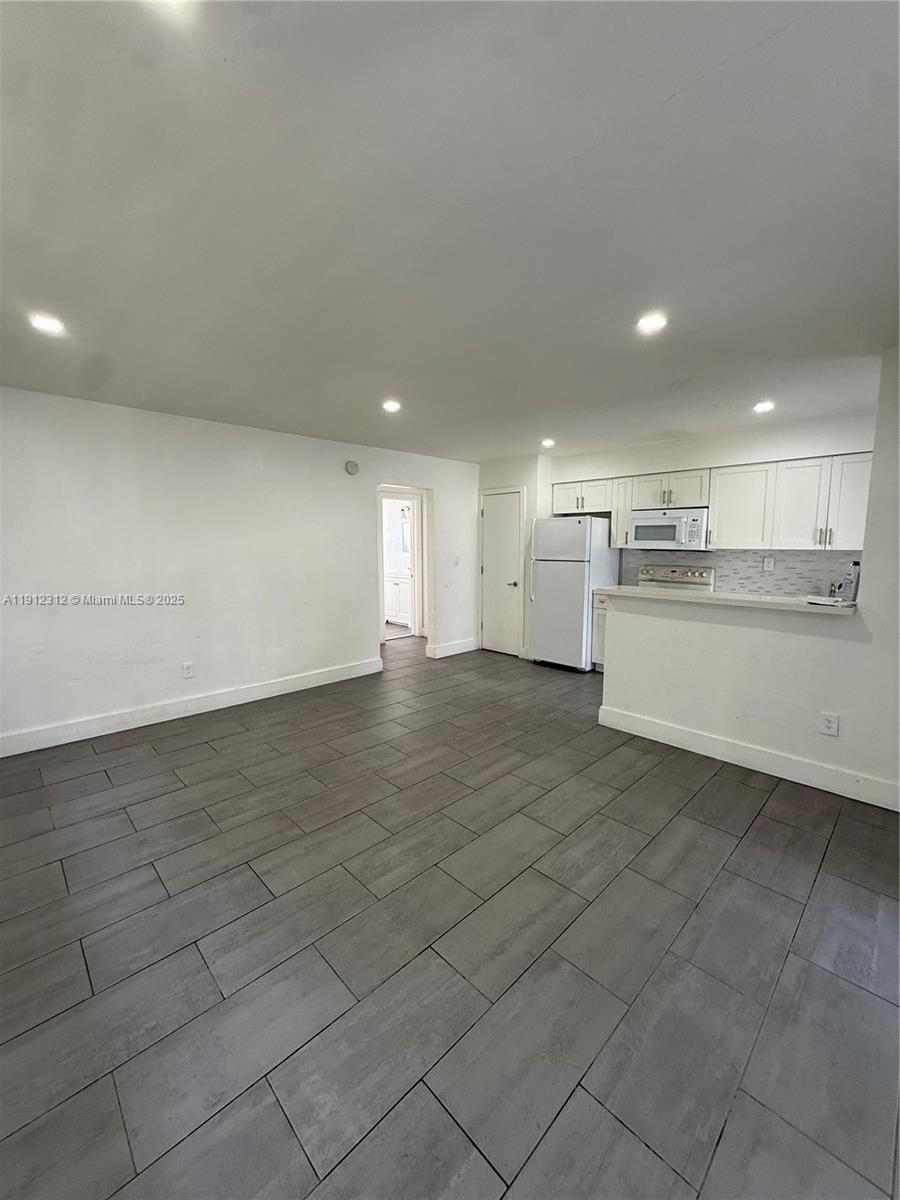 FULFORD BY THE SEA SEC D - Residential Lease