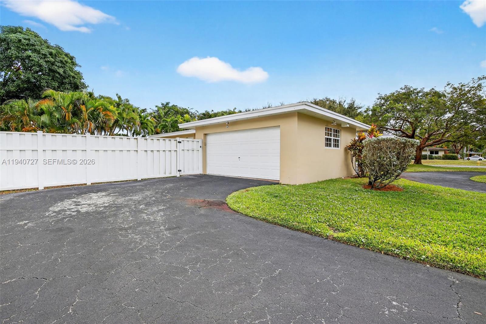 PLANTATION PARK 4TH ADD - Residential