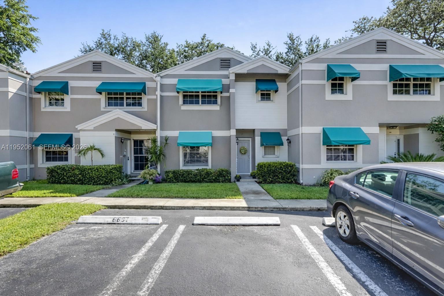 FLAMINGO GARDENS PHASE FO - Residential