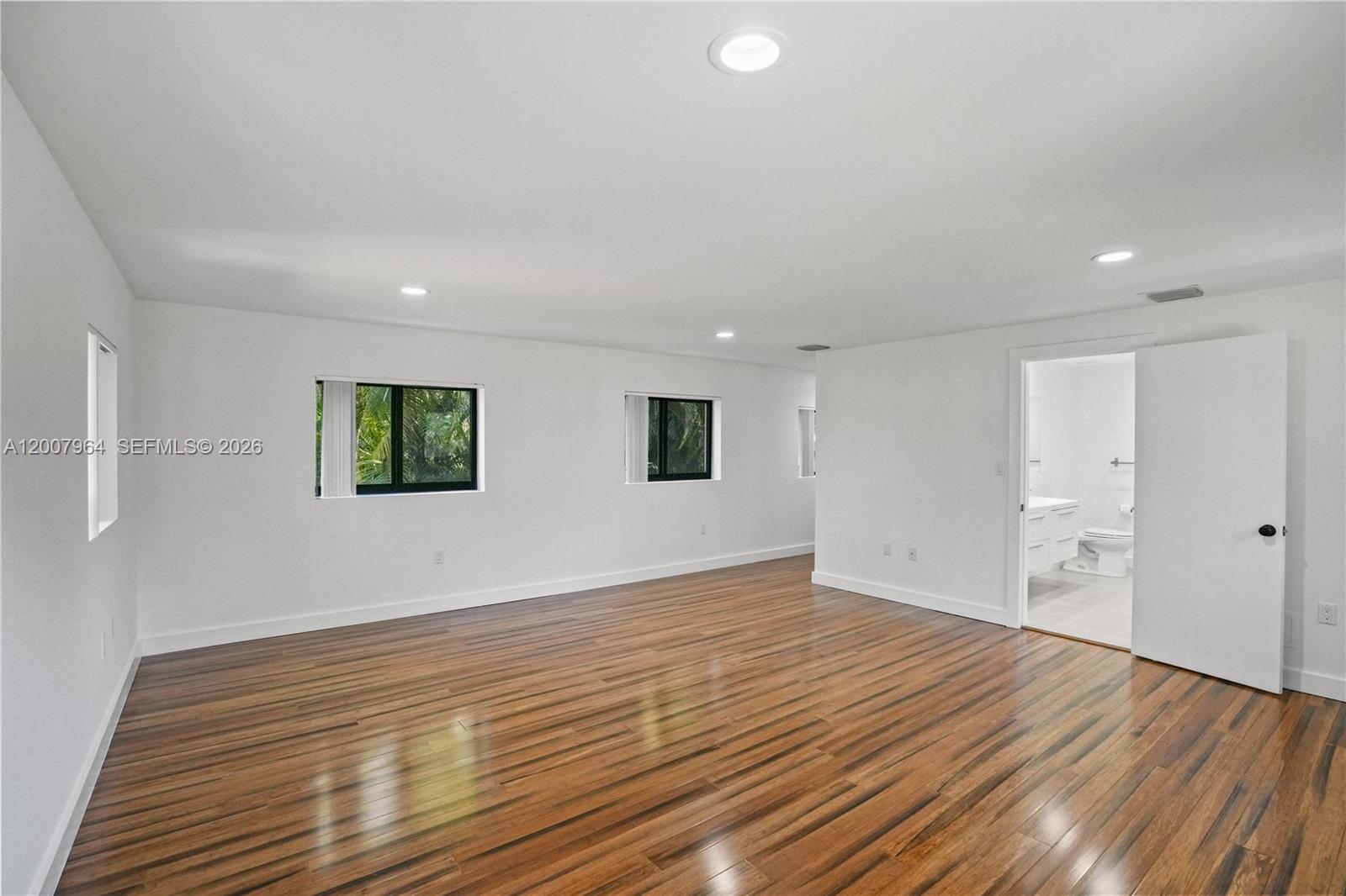 BISCAYNE PARK ESTATES - Residential