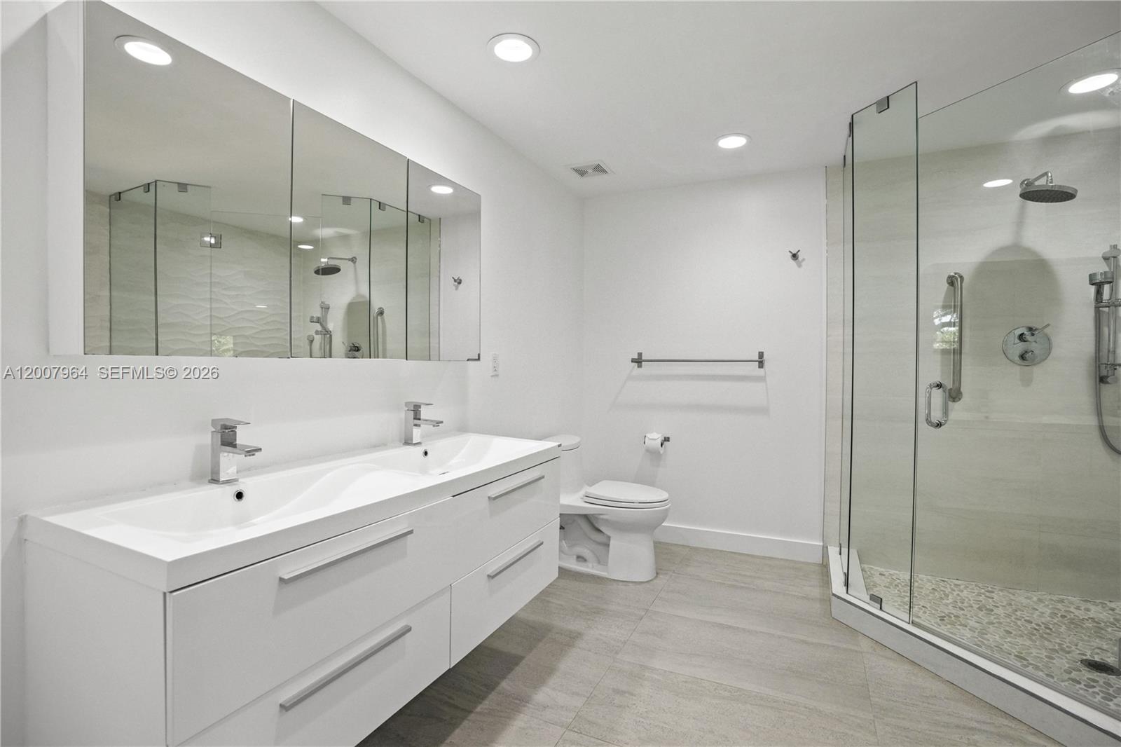 BISCAYNE PARK ESTATES - Residential