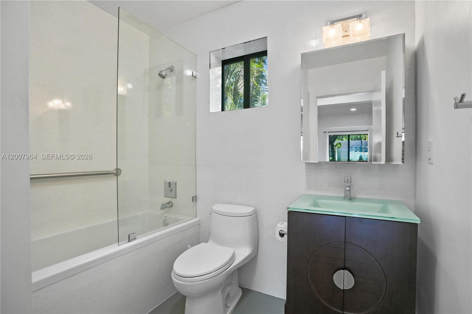 BISCAYNE PARK ESTATES - Residential