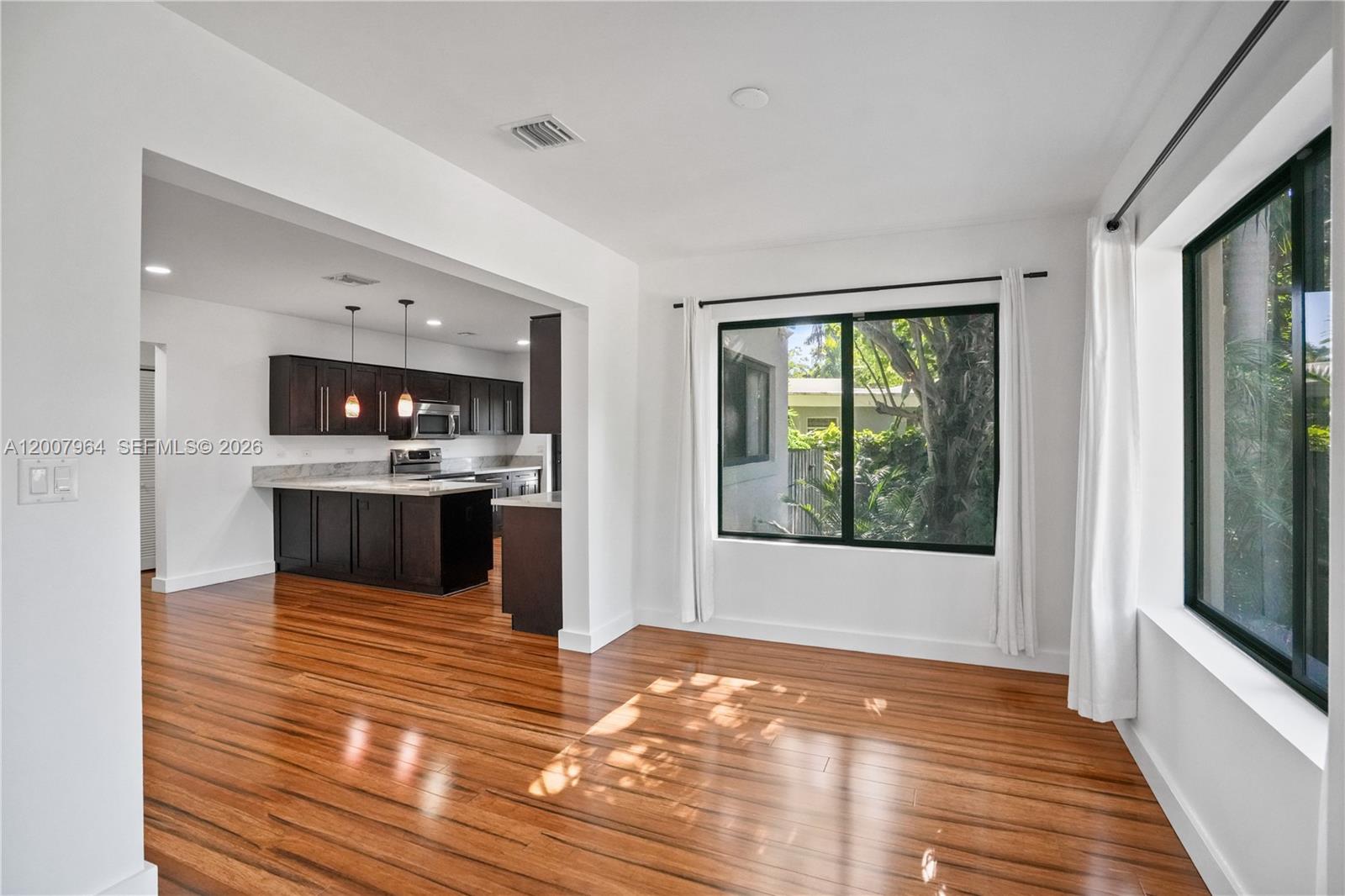 BISCAYNE PARK ESTATES - Residential