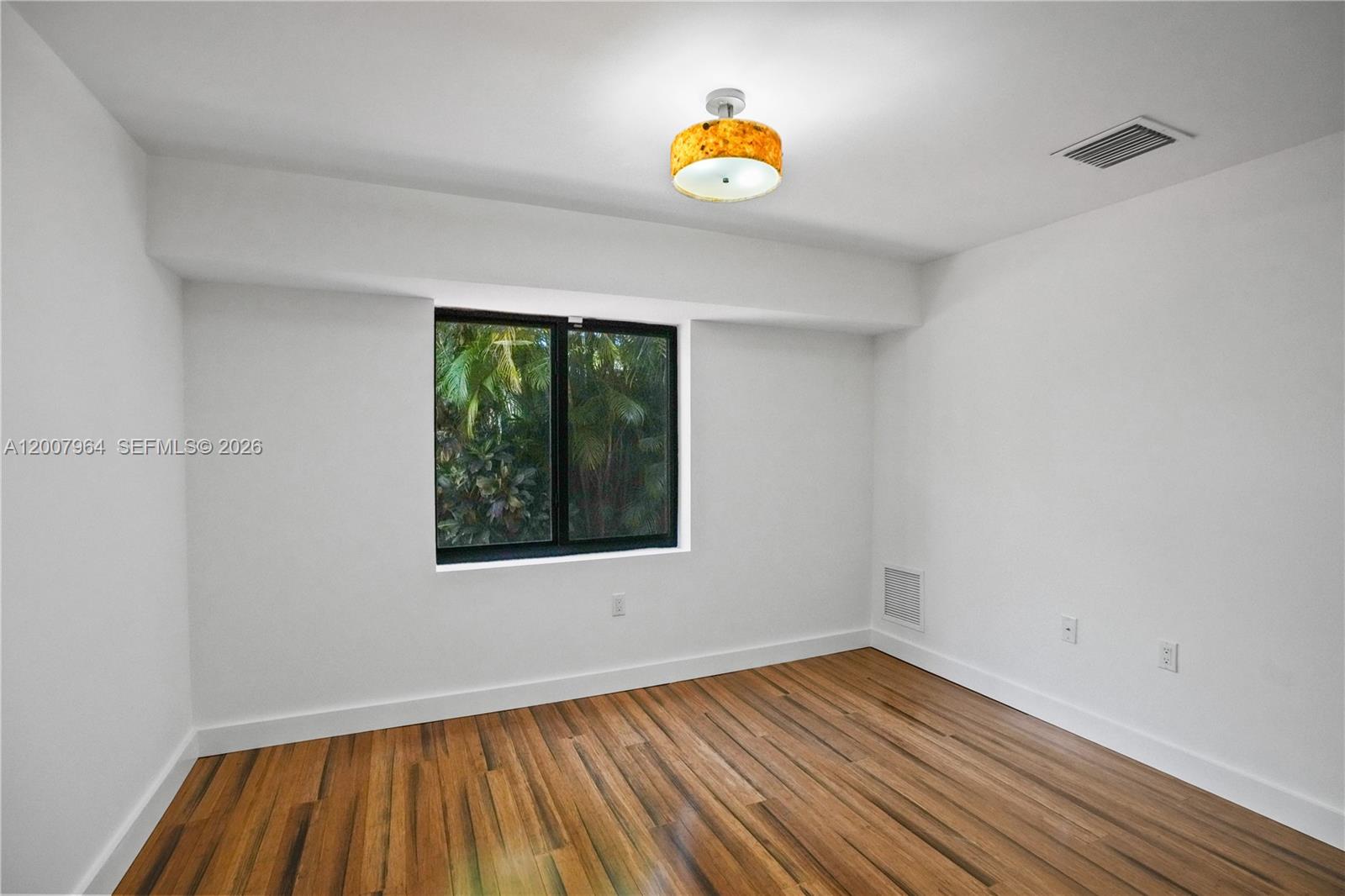BISCAYNE PARK ESTATES - Residential