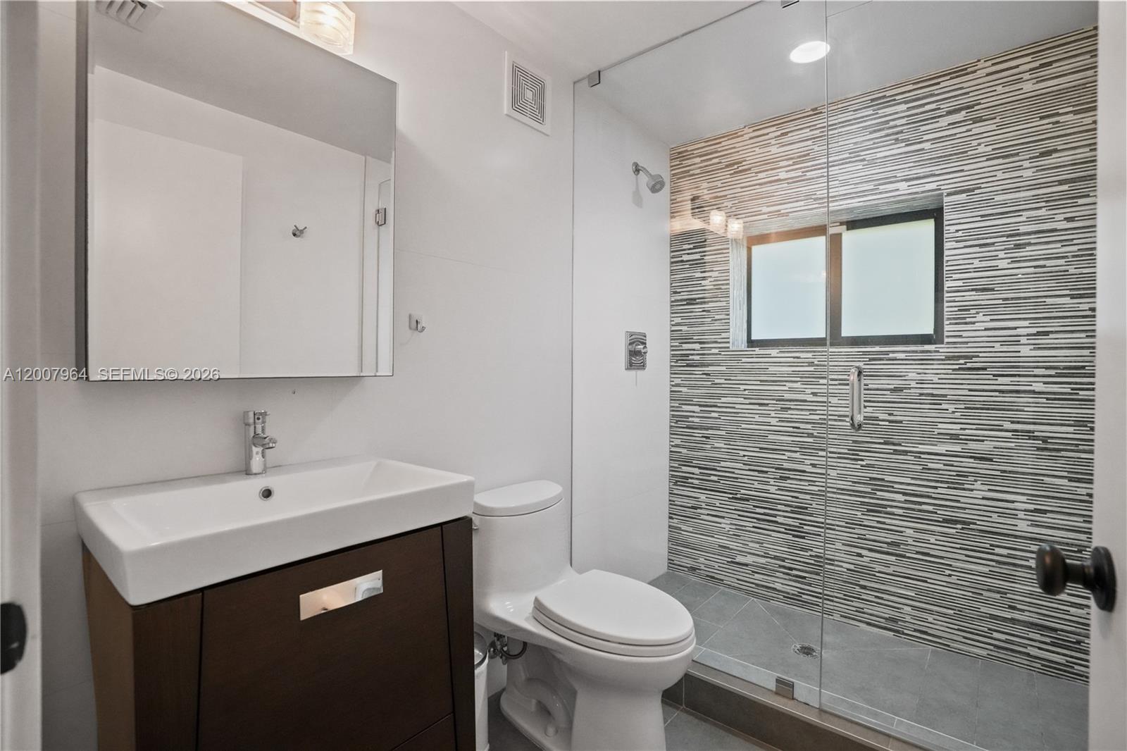 BISCAYNE PARK ESTATES - Residential