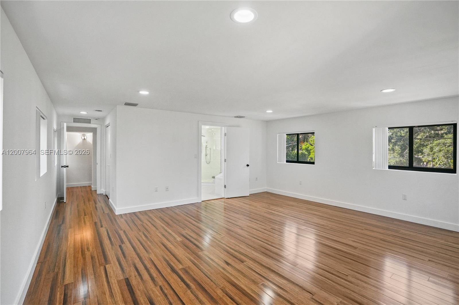 BISCAYNE PARK ESTATES - Residential