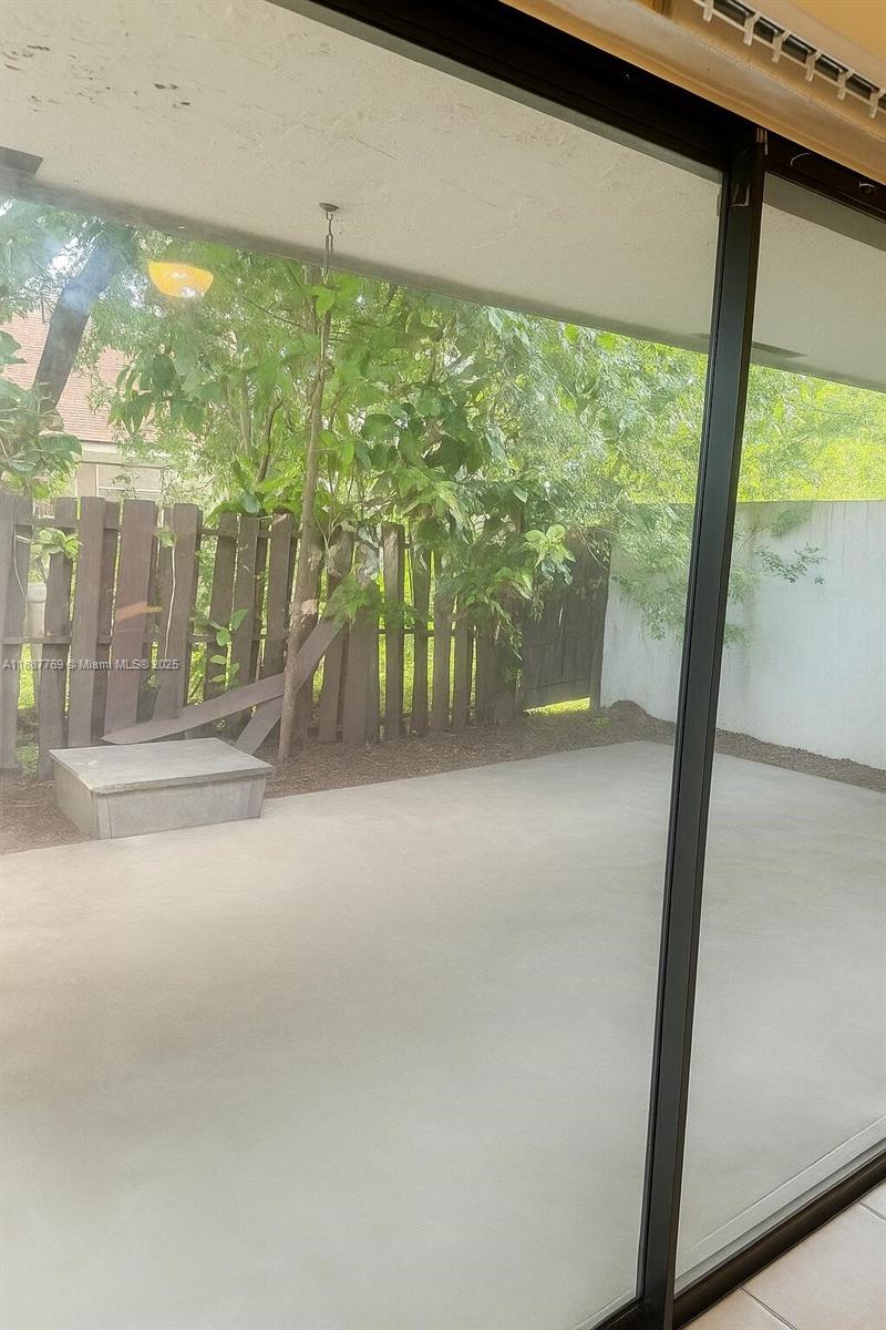 WOODSCAPE TOWNHOMES - Residential Lease