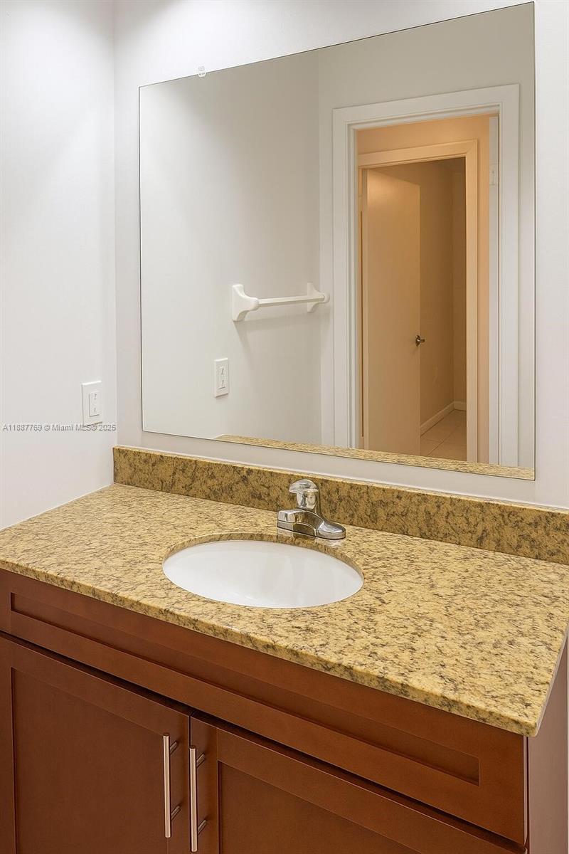 WOODSCAPE TOWNHOMES - Residential Lease