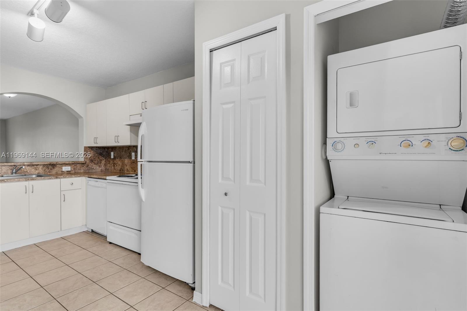 MONTEREY AT MALIBU BAY CO - Residential