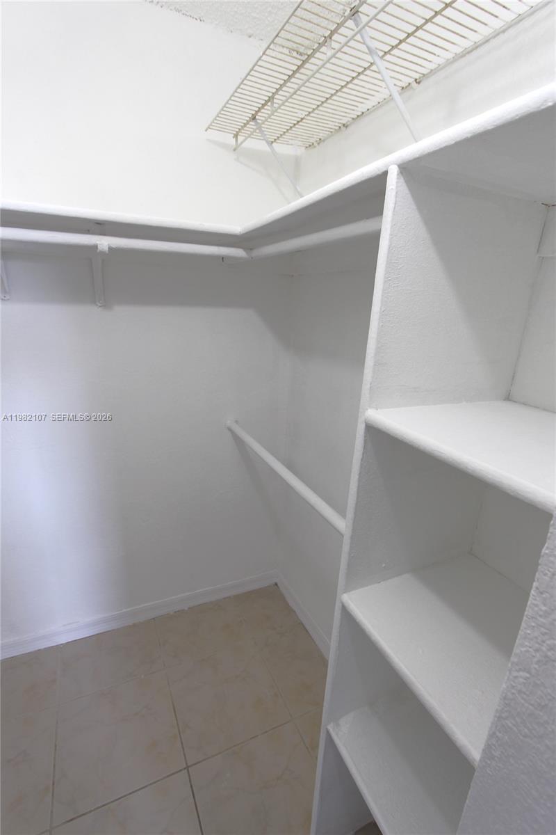 YOLANDA VILLAS CONDO - Residential Lease