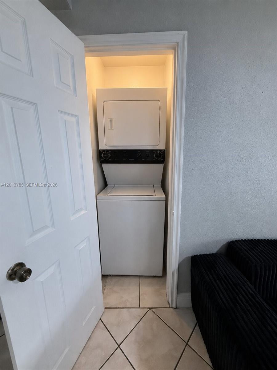 OCEAN BEACH ADDN NO 3 - Residential Lease
