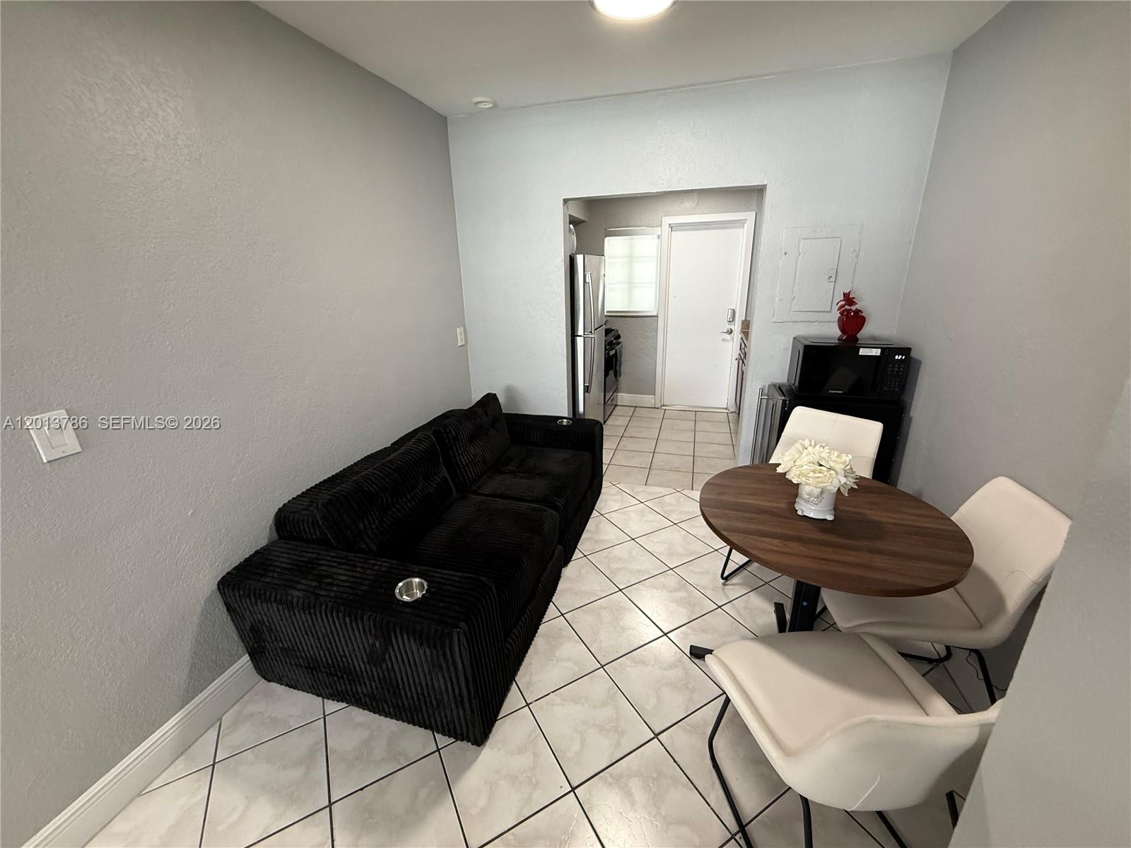 951 Jefferson Ave 1