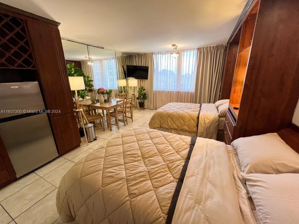 THE AVENTURA BEACH CLUB C - Residential