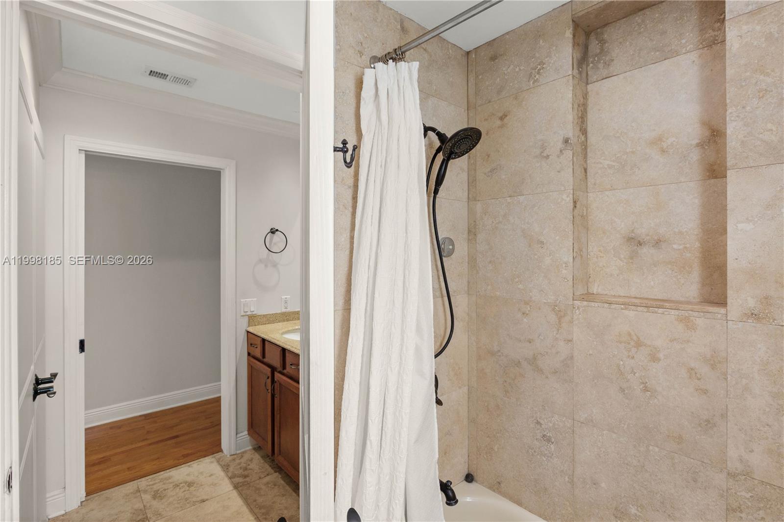 CORAL GABLES GRANADA SEC - Residential Lease