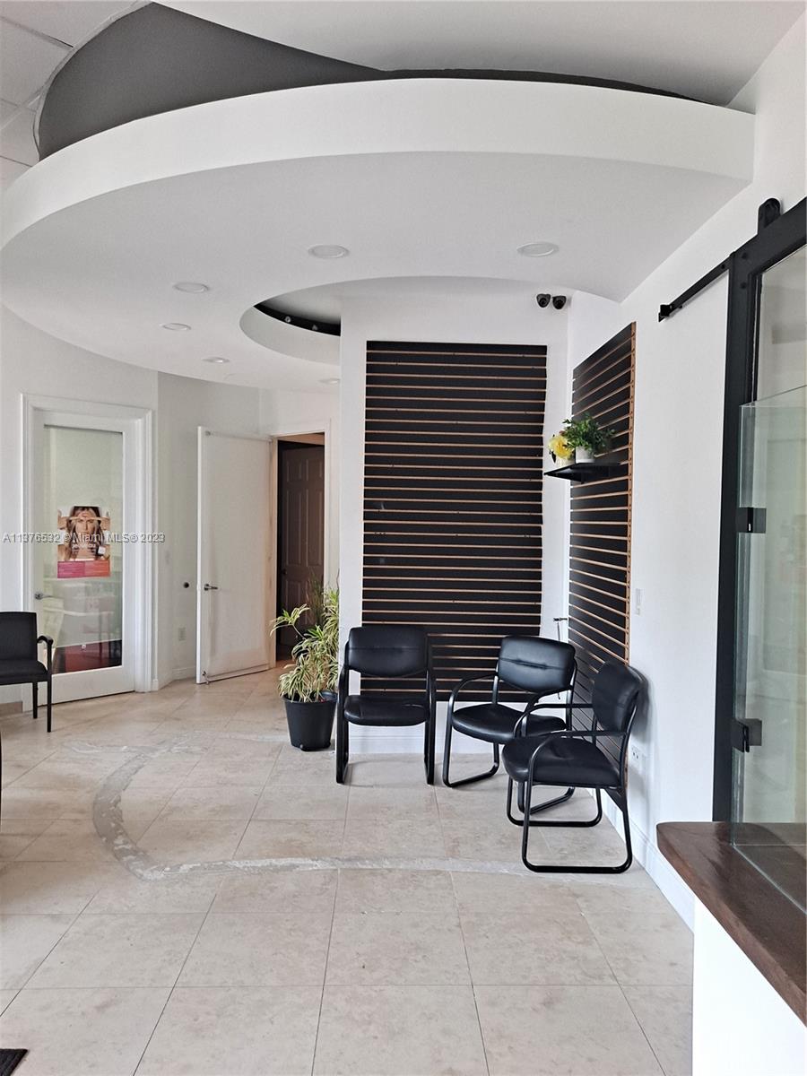 Available now, easy lease process for vacant office space. 4 units Available, MONTHLY, ANNUAL LEASE AVAILABLE. HOURLY LEASE AVAILABLE FOR CONFERENCE/MEETING ROOM. Medical Spa, Medical office, massage/physical therapy. Contact listing agent. WIFI, UTILITIES, RESTROOM INCLUDED.