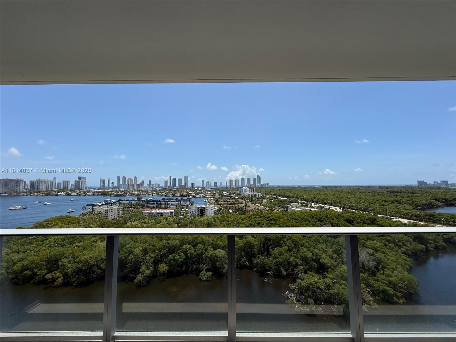 Rental Property at 16385 Biscayne Blvd 1720, North Miami Beach, Miami-Dade County, Florida - Bedrooms: 1 
Bathrooms: 2  - $3,500 MO.