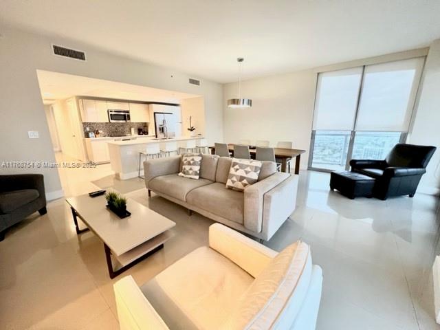 BEACHWALK CONDOMINIUM - Residential