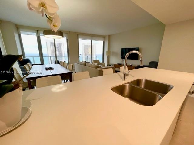 BEACHWALK CONDOMINIUM - Residential