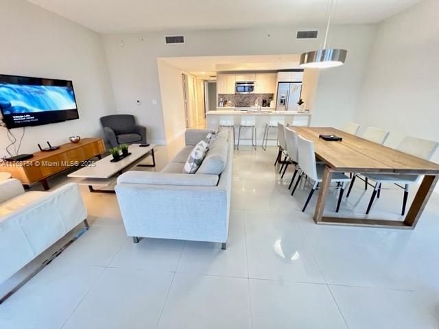 BEACHWALK CONDOMINIUM - Residential