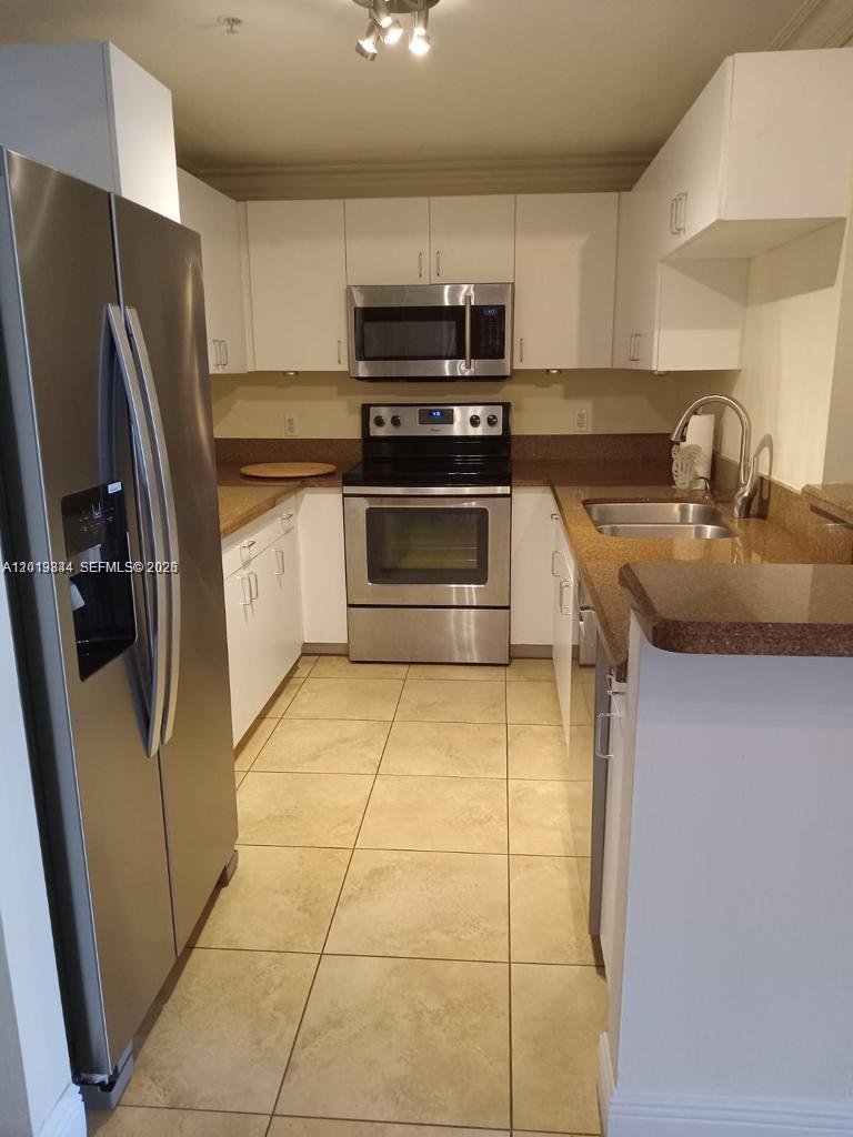 FORTUNE HOUSE CONDO - Residential