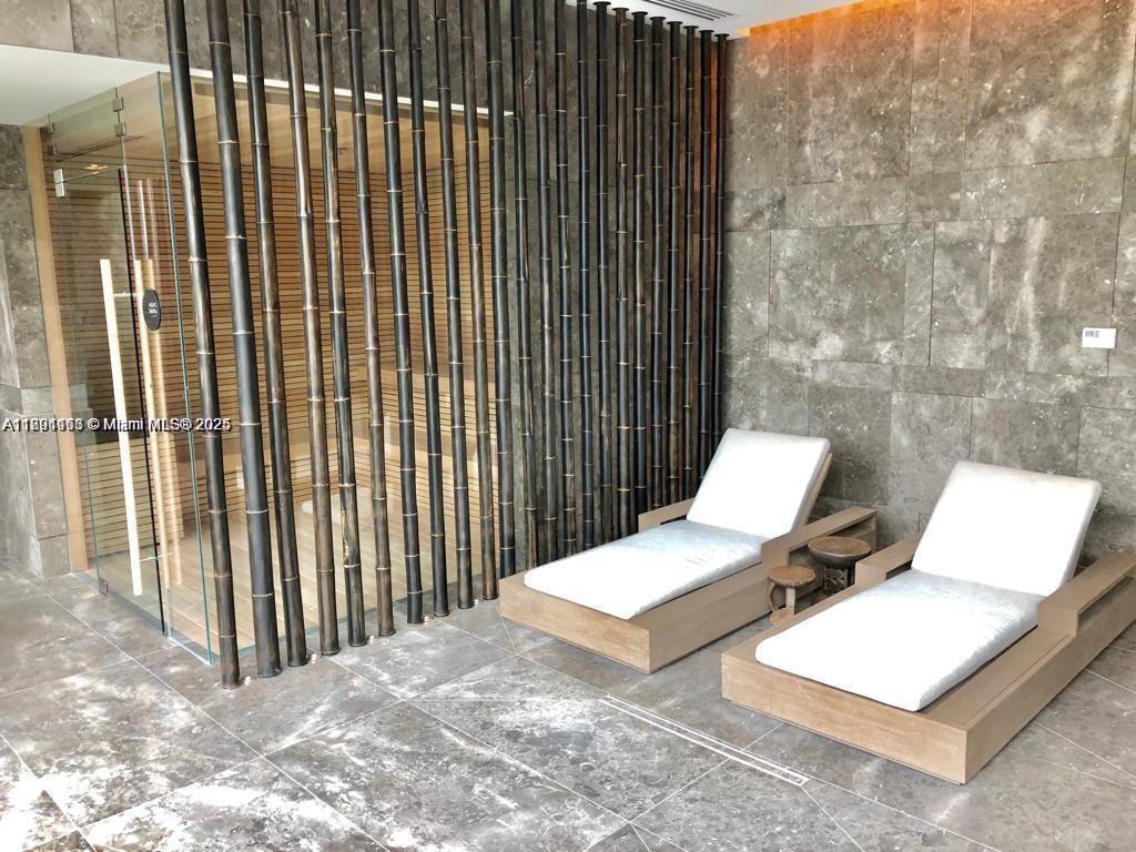 GRAN PARAISO CONDO - Residential