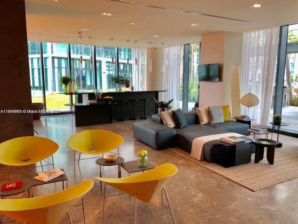 GRAN PARAISO CONDO - Residential