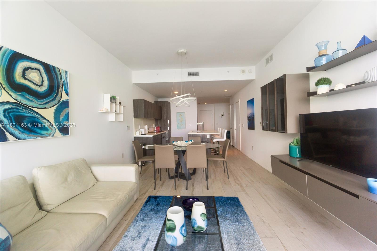 GRAN PARAISO CONDO - Residential