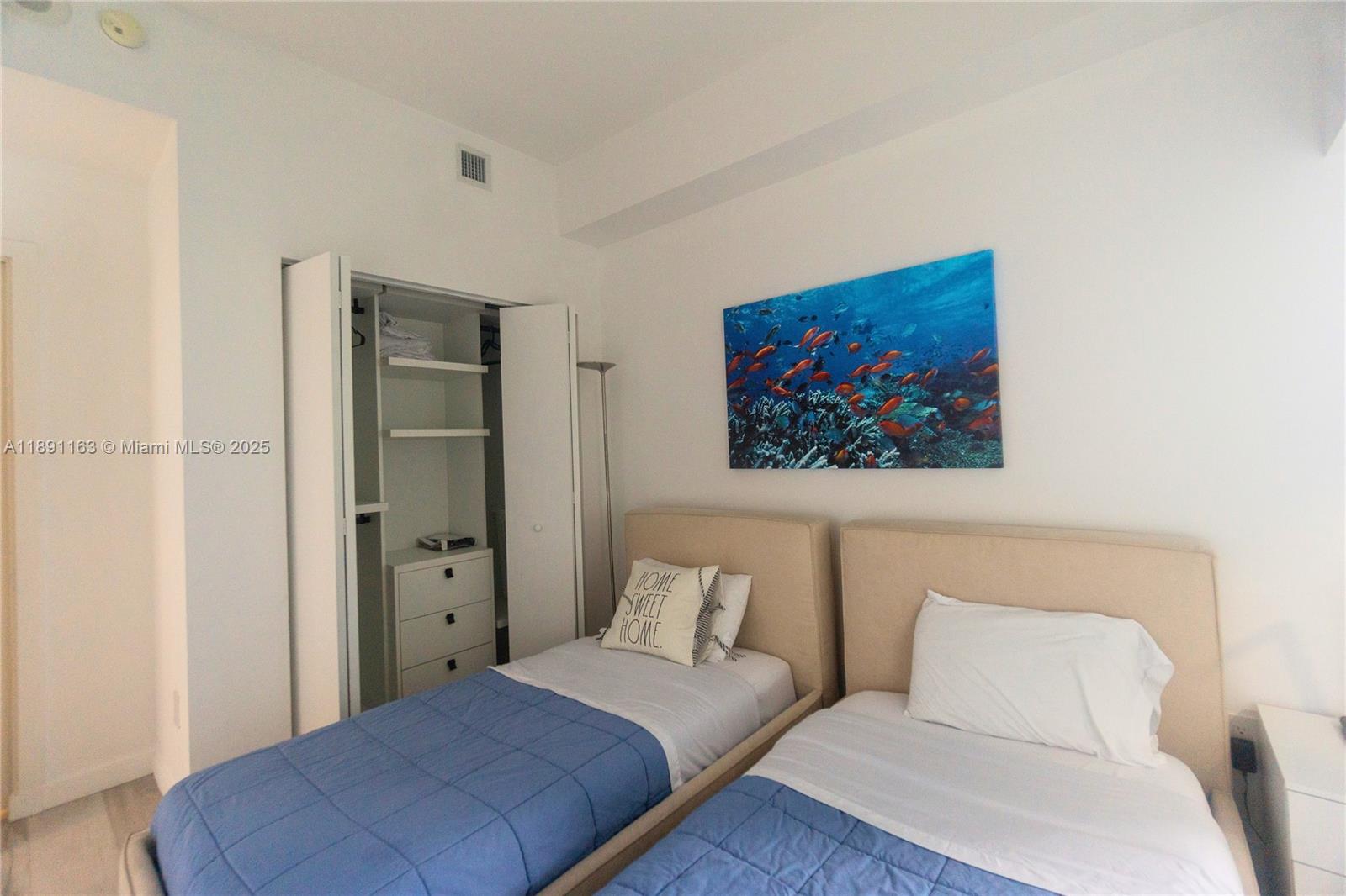 GRAN PARAISO CONDO - Residential