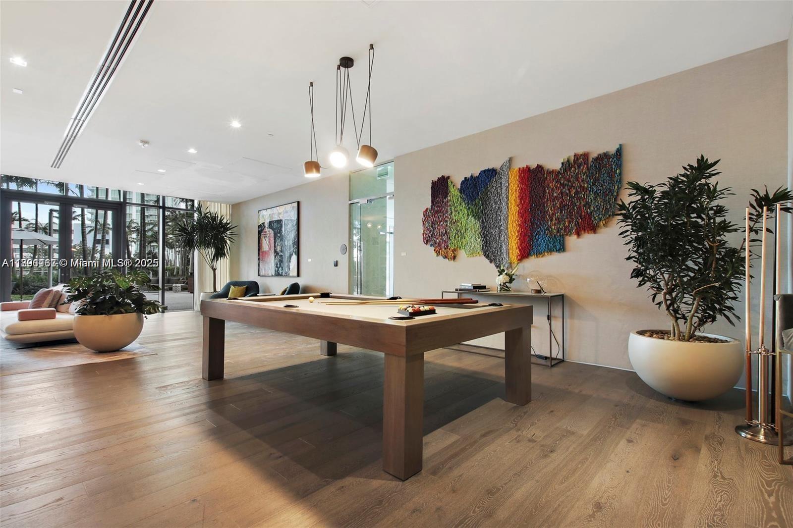 GRAN PARAISO CONDO - Residential