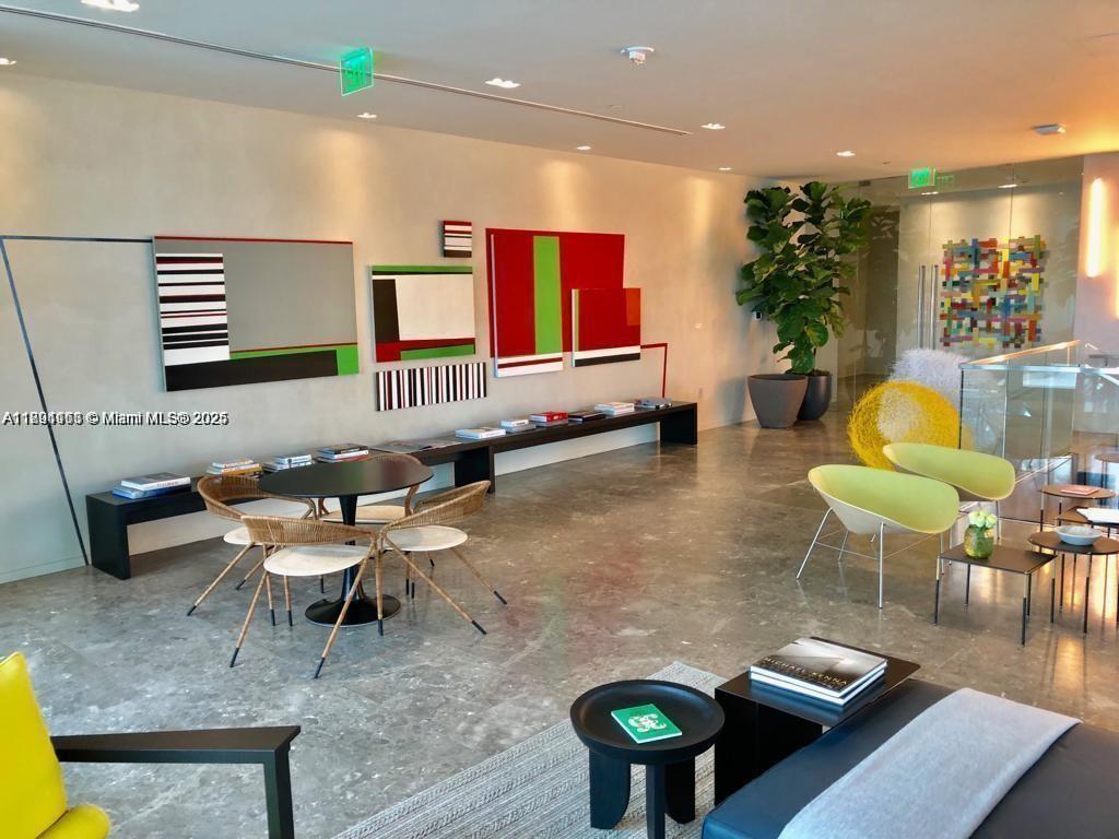 GRAN PARAISO CONDO - Residential