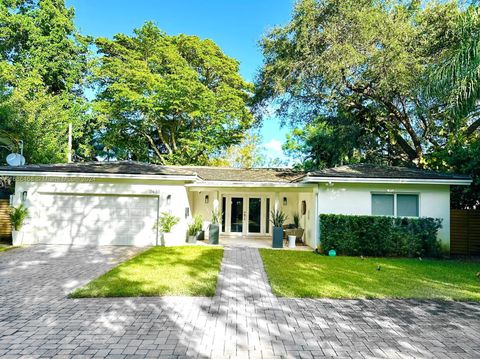 A home in Biscayne Park